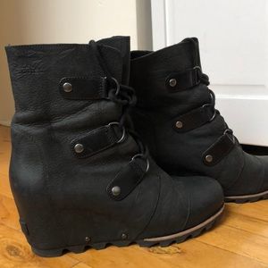 Sorel Heeled Snow Booties